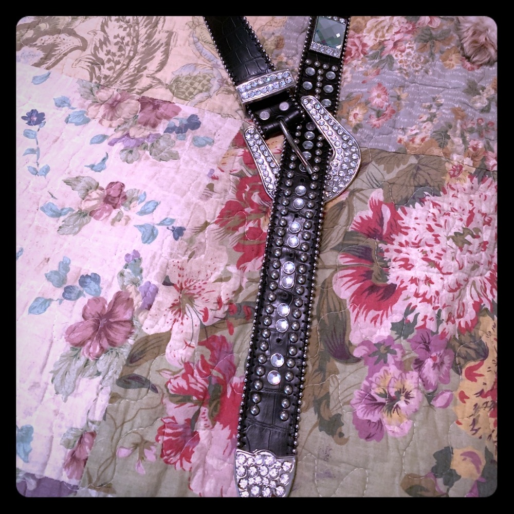 S/M black rhinestone country cowgirl rodeo belt